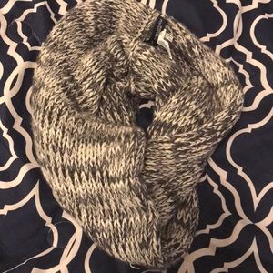 American eagle infinity scarf